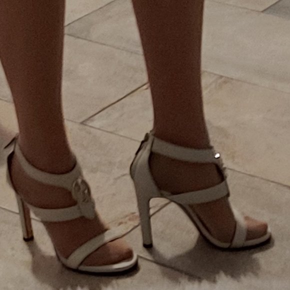 GUCCI Interlocking GG Gladiator Sandal Heels - Picture 11 of 16